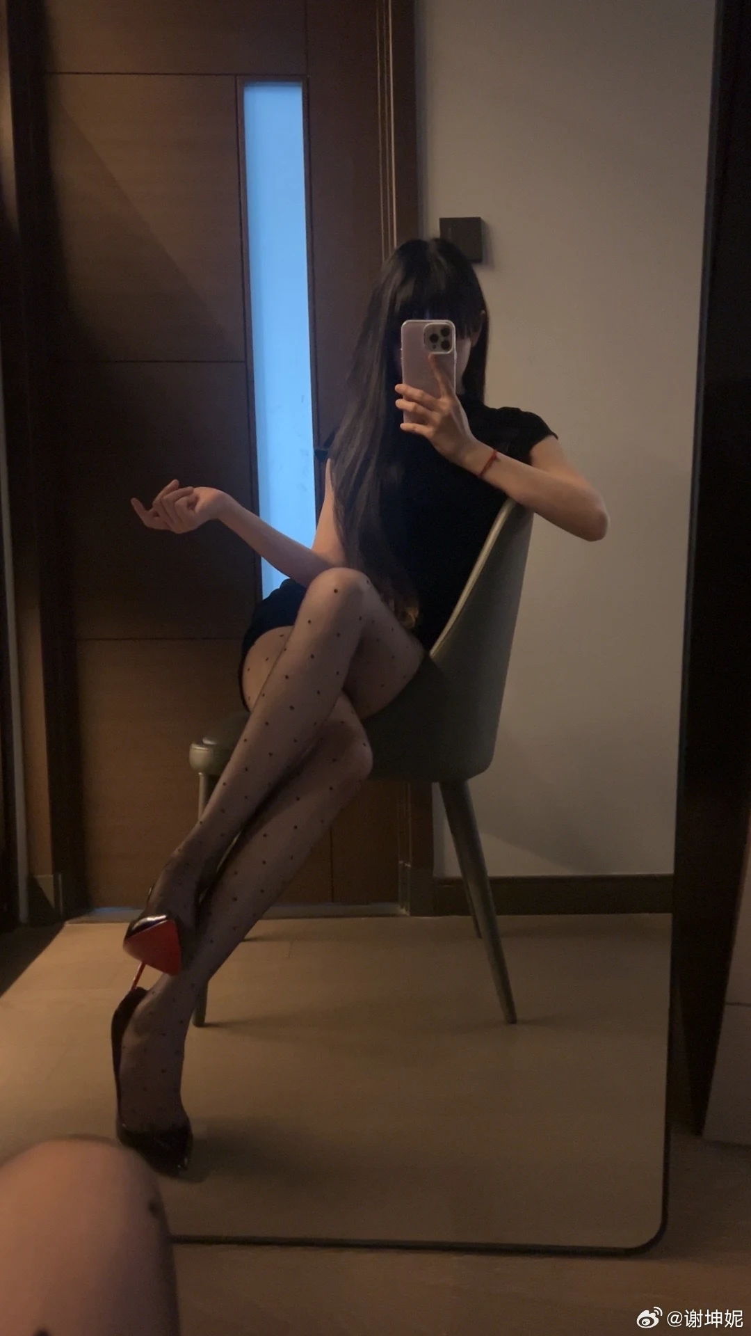 谢坤妮(辛普森的兔子) 微密圈全套高清写真合集(持续更新) - 图片 2 谢坤妮(辛普森的兔子) 微密圈全套高清写真合集(持续更新) - 图片 2