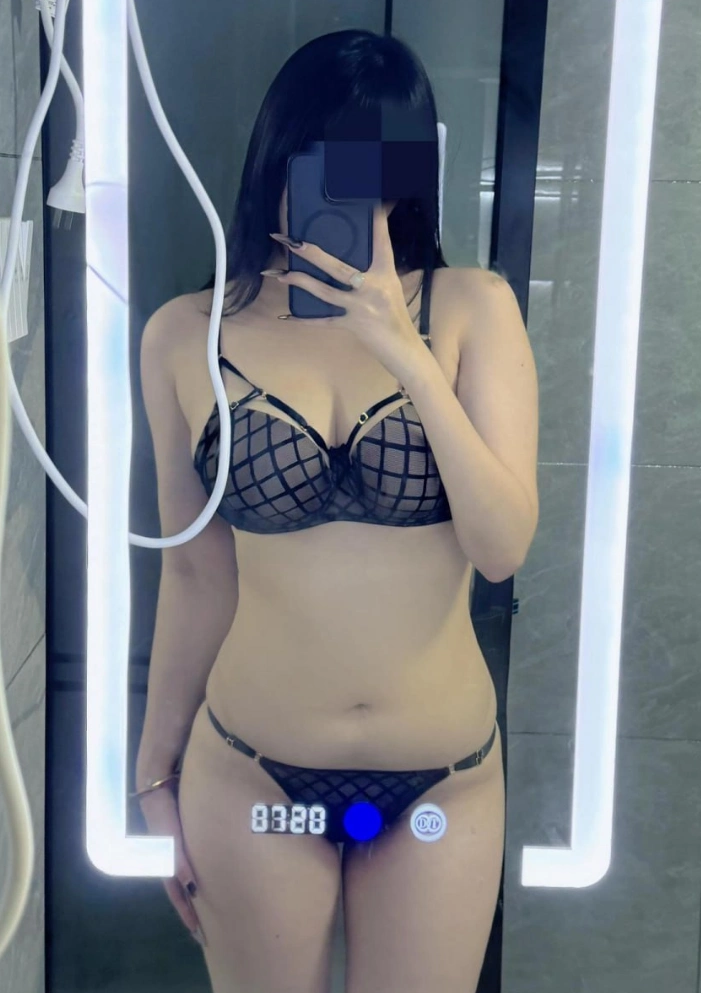 壮壮姐姐 微密圈全套高清写真合集(持续更新) - 图片 3 壮壮姐姐 微密圈全套高清写真合集(持续更新) - 图片 3